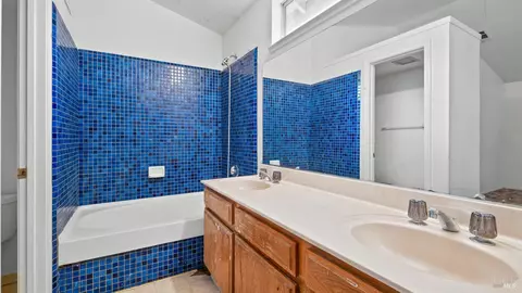 Bath - 157 James River Rd, Vallejo, CA 94591 photo 1 of 2