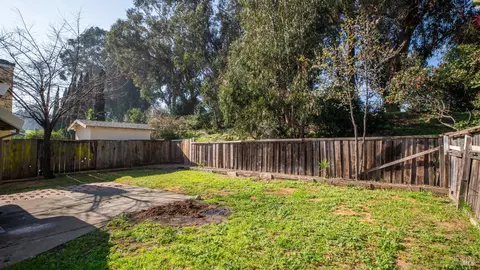 Exterior - 157 James River Rd, Vallejo, CA 94591 photo 9 of 11
