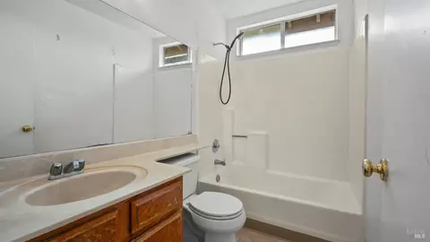 Bath - 157 James River Rd, Vallejo, CA 94591 photo 2 of 2