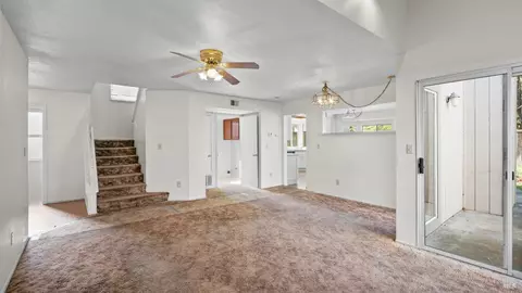 Living - 157 James River Rd, Vallejo, CA 94591 photo 2 of 5