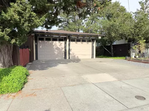 303 Boyce St, Santa Rosa, CA 95401