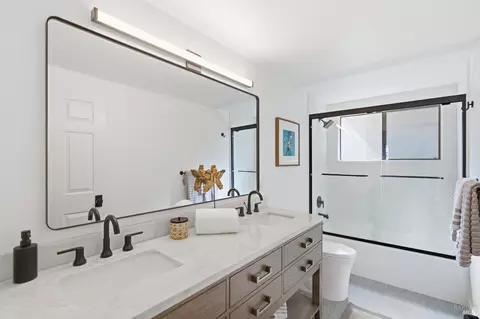 Bath - 291 Greene St, Mill Valley, CA 94941 photo 4 of 4