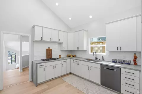 Kitchen - 291 Greene St, Mill Valley, CA 94941 photo 2 of 2