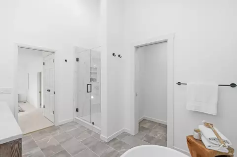 Bath - 291 Greene St, Mill Valley, CA 94941 photo 3 of 4