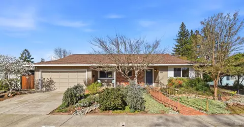 269 Mockingbird Cir, Santa Rosa, CA 95409