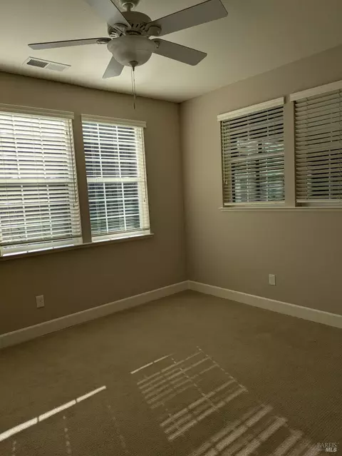 Bedroom - 14639 Jomark Ln, Occidental, CA 95465 photo 2 of 2