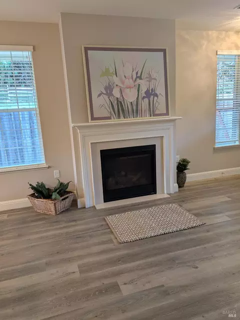 Living - 14639 Jomark Ln, Occidental, CA 95465 photo 1 of 3