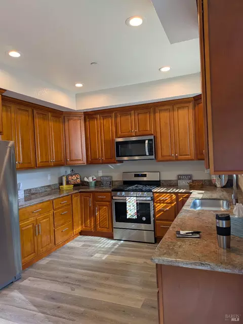 Kitchen - 14639 Jomark Ln, Occidental, CA 95465 photo 1 of 1