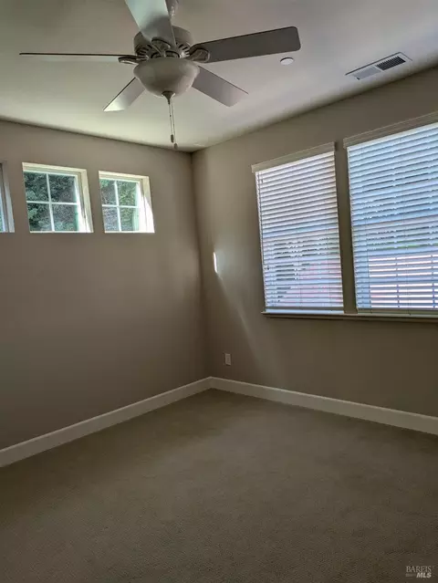 Bedroom - 14639 Jomark Ln, Occidental, CA 95465 photo 1 of 2