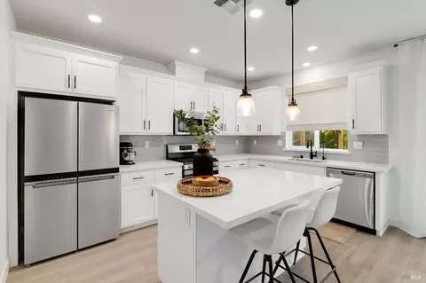 Kitchen - 848 Fruit Stand Cir, Vacaville, CA 95688 photo 1 of 7