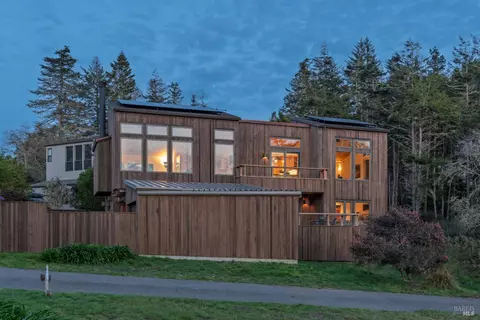 350 Conifer Close Rd, The Sea Ranch, CA 95497