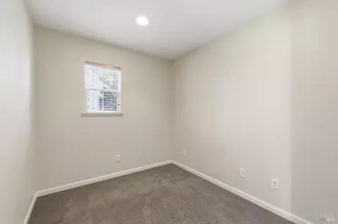 Bedroom - 4595 Avondale Cir, Fairfield, CA 94533 photo 6 of 11