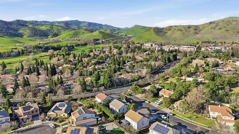 View/Area - 4595 Avondale Cir, Fairfield, CA 94533 photo 9 of 9
