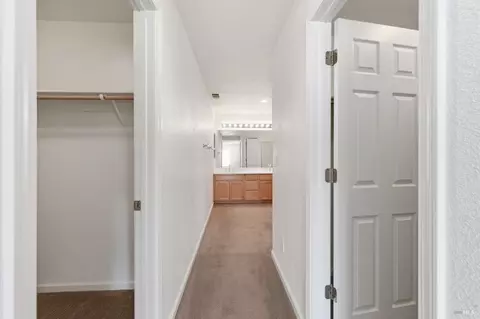 Entry Way - 4595 Avondale Cir, Fairfield, CA 94533 photo 5 of 8