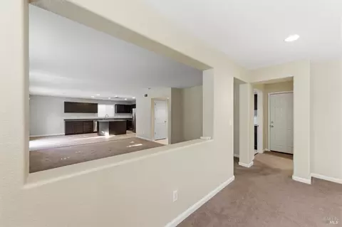 Entry Way - 4595 Avondale Cir, Fairfield, CA 94533 photo 3 of 8