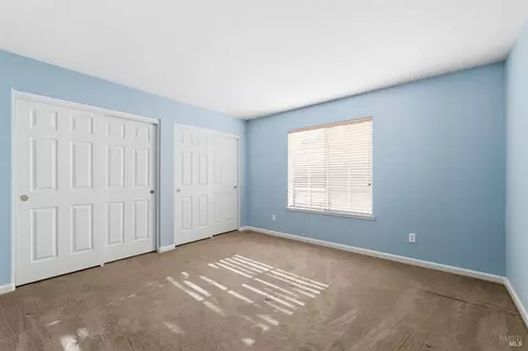 Bedroom - 4595 Avondale Cir, Fairfield, CA 94533 photo 8 of 11