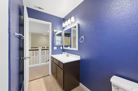 Entry Way - 4595 Avondale Cir, Fairfield, CA 94533 photo 6 of 8