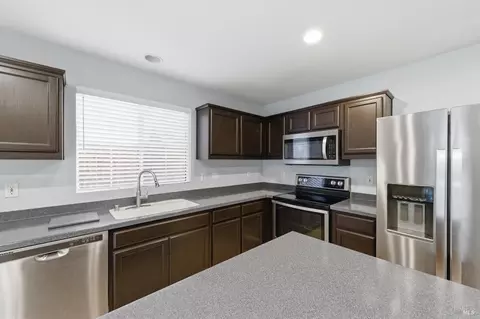Kitchen - 4595 Avondale Cir, Fairfield, CA 94533 photo 2 of 2