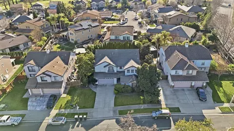 View/Area - 4595 Avondale Cir, Fairfield, CA 94533 photo 2 of 9