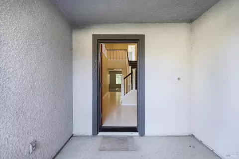 Entry Way - 4595 Avondale Cir, Fairfield, CA 94533 photo 1 of 8