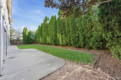 Exterior - 4595 Avondale Cir, Fairfield, CA 94533 photo 4 of 8