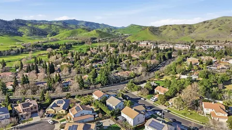 View/Area - 4595 Avondale Cir, Fairfield, CA 94533 photo 9 of 9