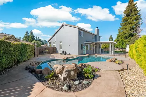 1520 Abraham Ct, Dixon, CA 95620