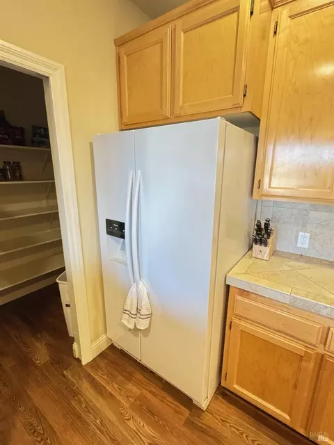 202 Johnson St, Windsor, CA 95492 photo 8