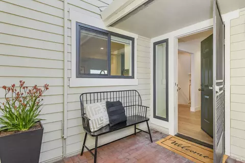 Entry Way - 21 Eucalyptus Knoll St, Mill Valley, CA 94941 photo 1 of 4