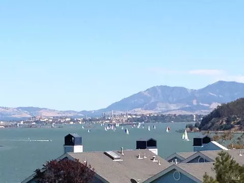 View/Area - 401 Stinson St #4, Vallejo, CA 94591 photo 6 of 8