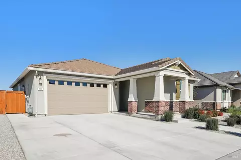 1500 Goldfield Ct, Dixon, CA 95620