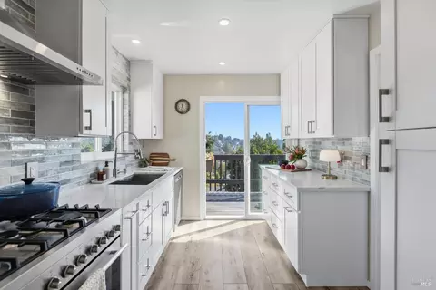 1422 Nye St, San Rafael, CA 94901