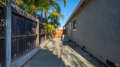 Exterior - 2913 Balsam Ct, Fairfield, CA 94533 photo 13 of 14