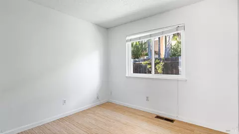 Bedroom - 2913 Balsam Ct, Fairfield, CA 94533 photo 6 of 8