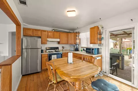Kitchen - 54 Bryan Ave, Napa, CA 94558 photo 2 of 2