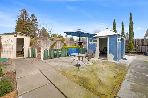 Exterior - 54 Bryan Ave, Napa, CA 94558 photo 5 of 8