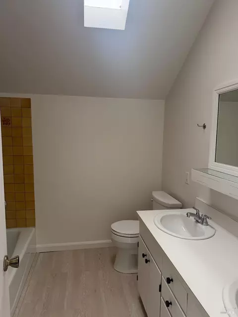 Bath - 69 Corte Madera Ave, Corte Madera, CA 94925 photo 1 of 5