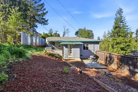 Exterior - 8221 Spring Dr, Forestville, CA 95436 photo 7 of 10