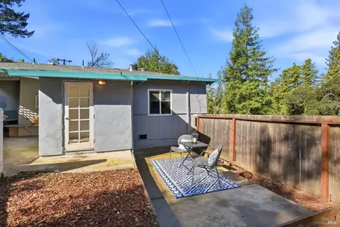 Exterior - 8221 Spring Dr, Forestville, CA 95436 photo 5 of 10