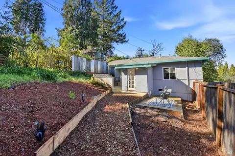 Exterior - 8221 Spring Dr, Forestville, CA 95436 photo 8 of 10