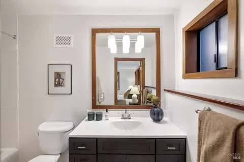 Bath - 12 Alturas Way, Mill Valley, CA 94941 photo 3 of 5