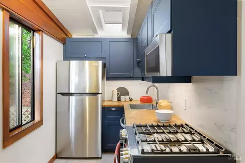 Kitchen - 12 Alturas Way, Mill Valley, CA 94941 photo 1 of 3