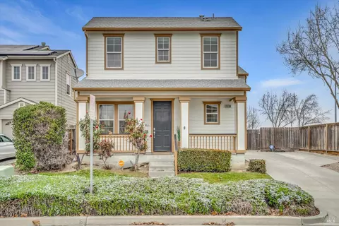 1030 Driftwood Dr, Suisun City, CA 94585
