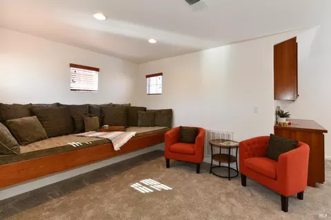 Living - 5015 Staghorn Dr, Vallejo, CA 94591 photo 3 of 3