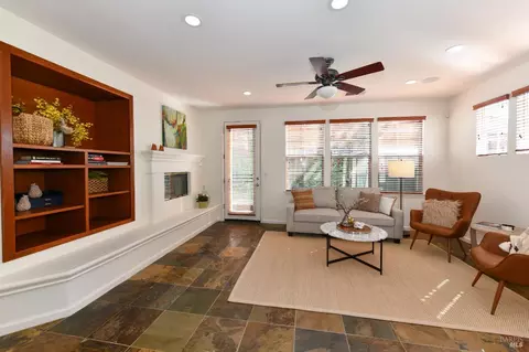 Living - 5015 Staghorn Dr, Vallejo, CA 94591 photo 1 of 3