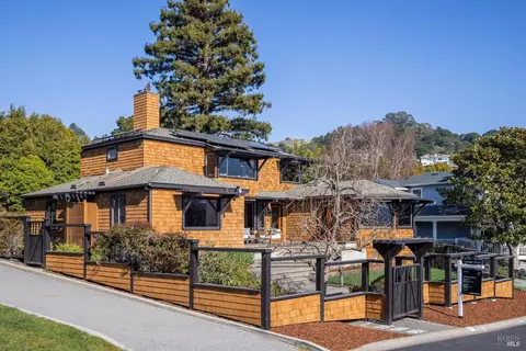 7 Palmer Ct, Tiburon, CA 94920