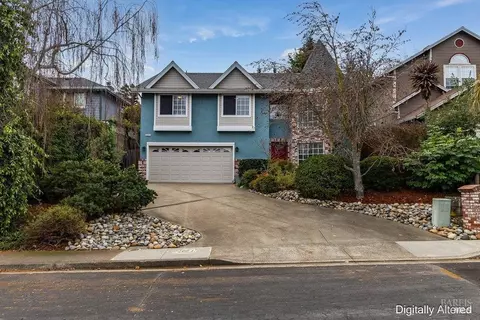 648 E J St, Benicia, CA 94510
