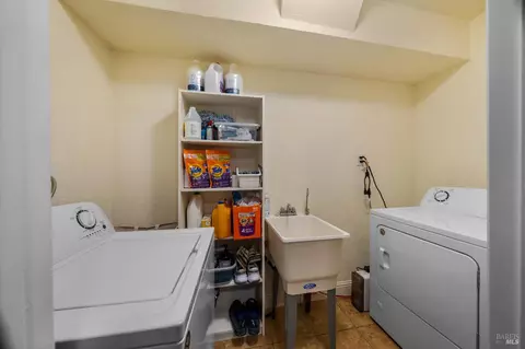 1210 Florida St, Vallejo, CA 94590 photo 3