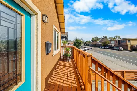 1210 Florida St, Vallejo, CA 94590 photo 2