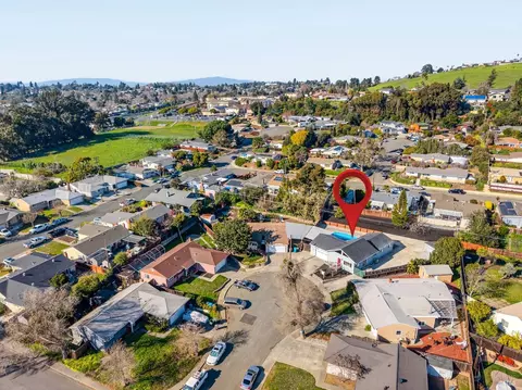 View/Area - 1014 Henry Ct, Vallejo, CA 94591 photo 2 of 4